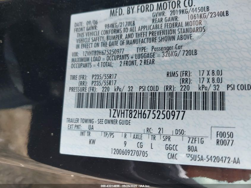 2007 Ford Mustang Gt Deluxe/Gt Premium VIN: 1ZVHT82H675250977 Lot: 43314696