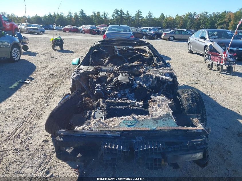 1991 Chevrolet Corvette VIN: 1G1YY2388M5116685 Lot: 43314729