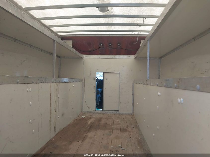 2004 Chevrolet Express Cutaway Base W/C7L/C7N VIN: 1GBJG31U741117825 Lot: 43314732