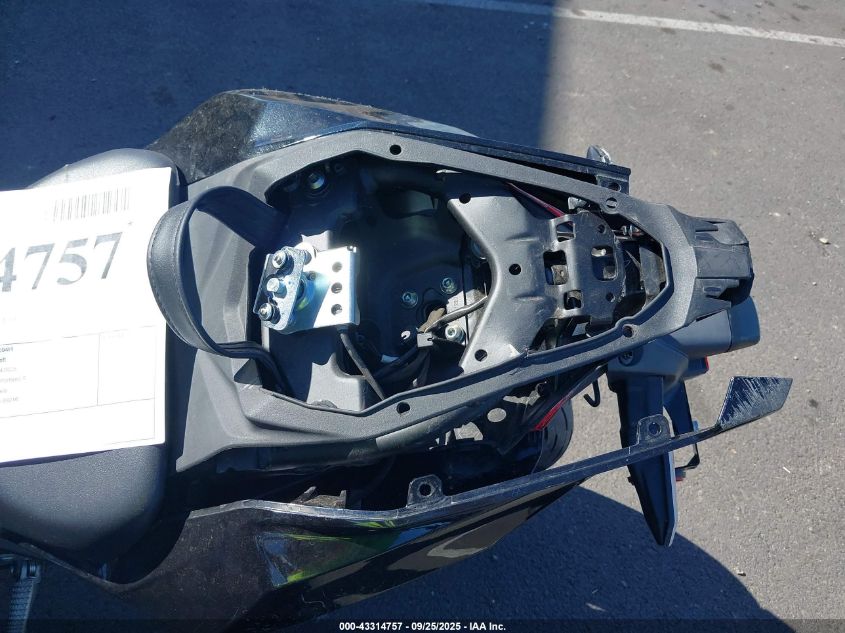 2024 Kawasaki Zx400 P VIN: ML5ZXCP14RDA18989 Lot: 43314757