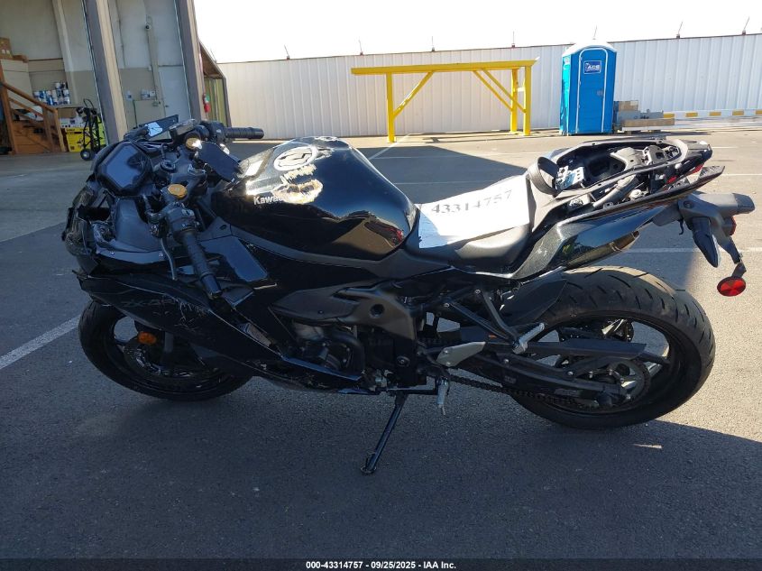 2024 Kawasaki Zx400 P VIN: ML5ZXCP14RDA18989 Lot: 43314757