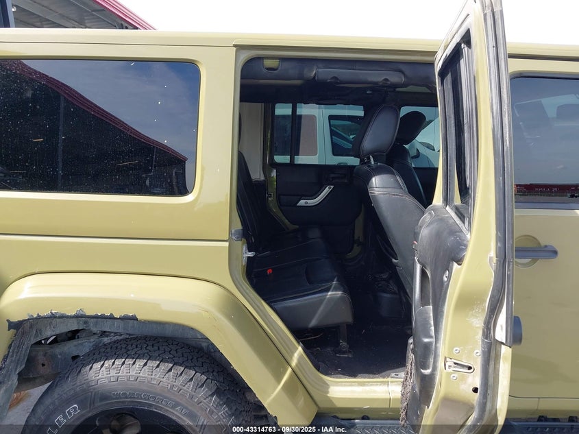 2013 JEEP WRANGLER UNLIMITED SAHARA - 1C4BJWEG9DL700036