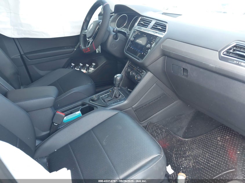 2020 VOLKSWAGEN TIGUAN 2.0T SE/2.0T SE R-LINE BLACK/2.0T SEL 3VV2B7AX9LM013792
