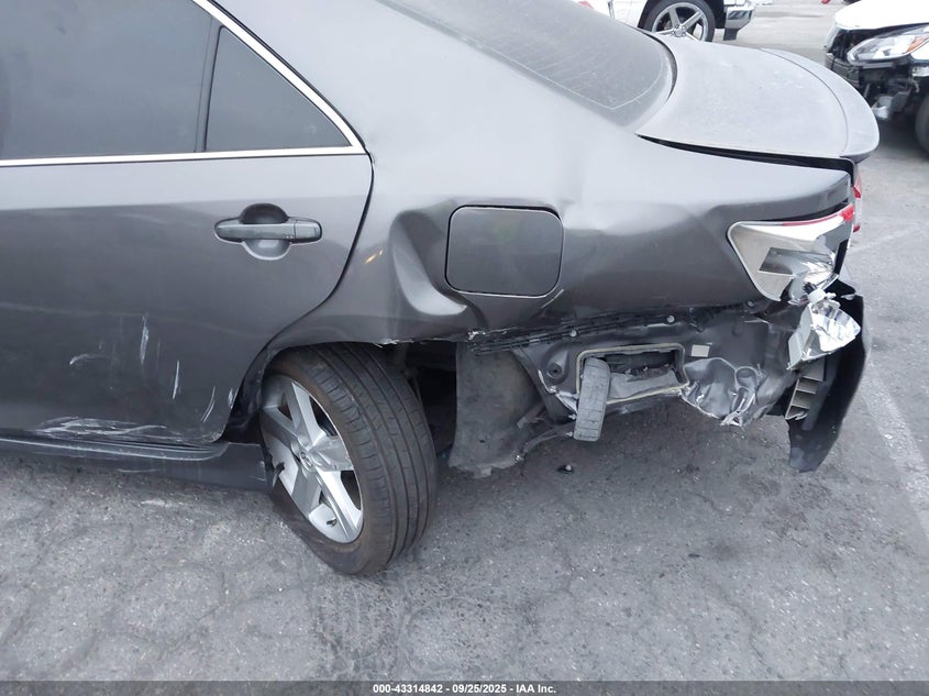 2014 TOYOTA CAMRY SE - 4T1BF1FK9EU752815