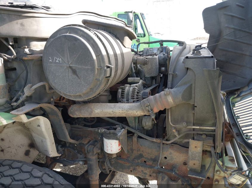 2004 International 4000 4300 VIN: 1HTMMAAN74H656437 Lot: 43314968