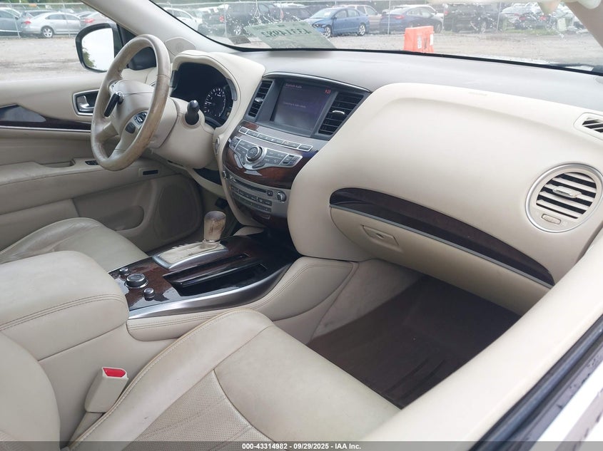 2013 INFINITI JX35 auction photo 5