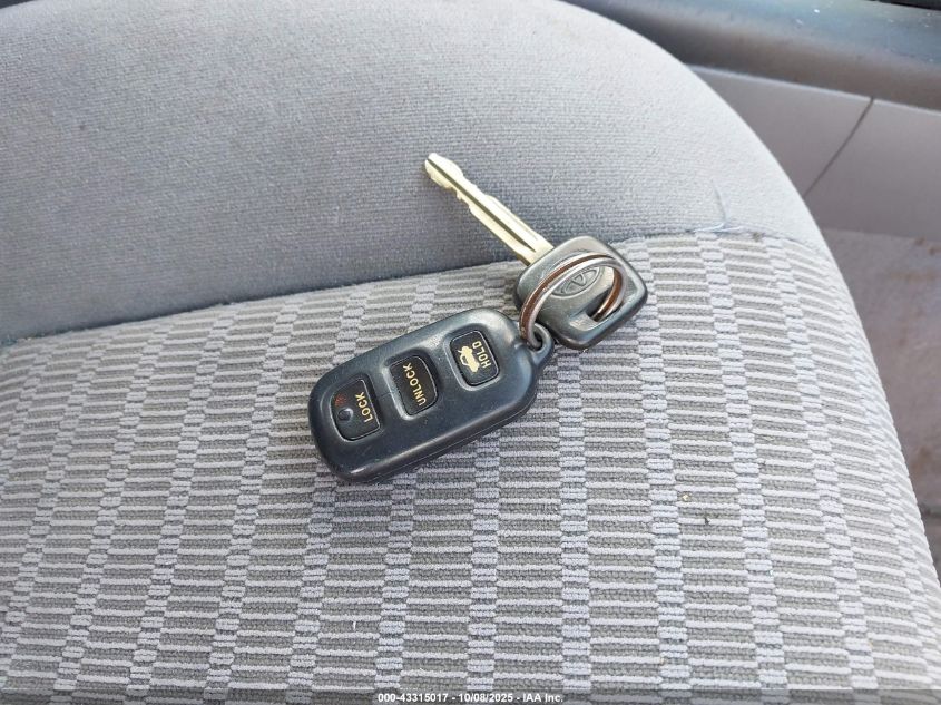 2005 Toyota Camry Le VIN: 4T1BE32K55U994747 Lot: 43315017