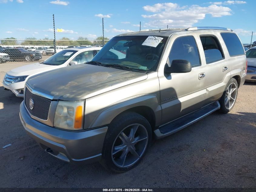 1GYEK63N62R229236 2002 CADILLAC ESCALADE photo no. 2