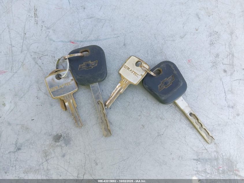 2017 Chevrolet Silverado 2500Hd Wt VIN: 1GC2KUEG9HZ206750 Lot: 43315082