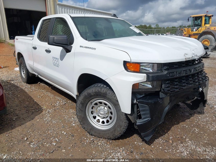 CHEVROLET SILVERADO 1500 4WD STANDARD BED WT