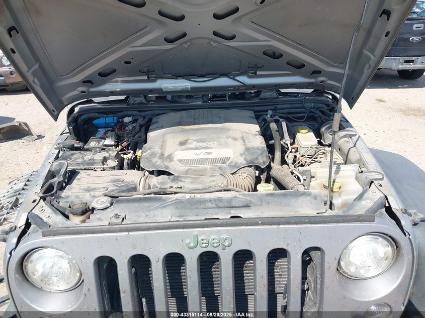 2017 JEEP WRANGLER UNLIMITED SPORT 4X4 - 1C4BJWDG2HL586971