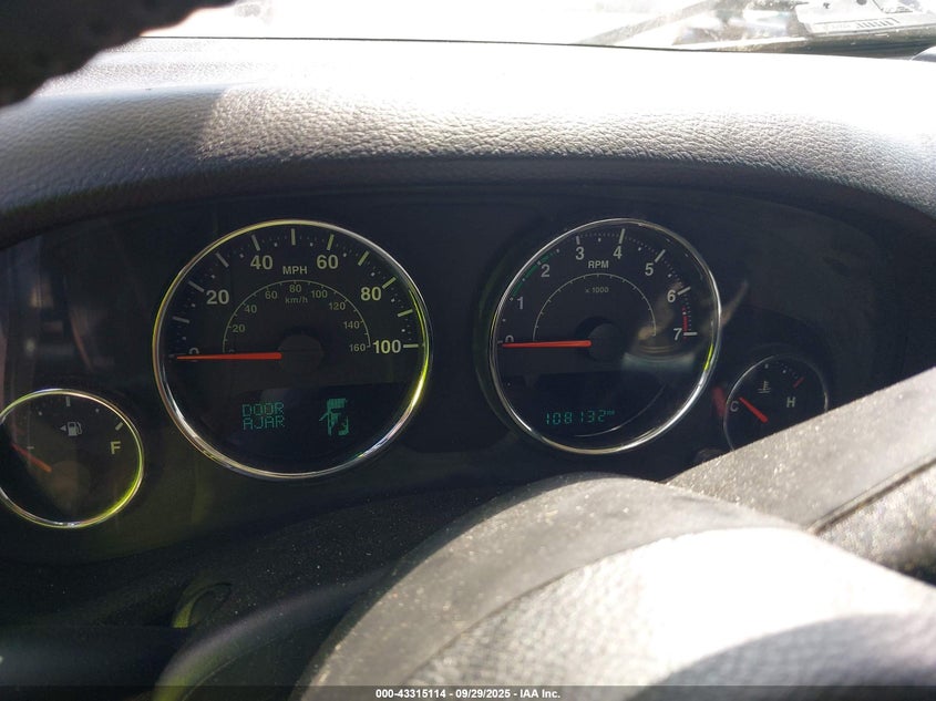 2017 JEEP WRANGLER UNLIMITED SPORT 4X4 - 1C4BJWDG2HL586971