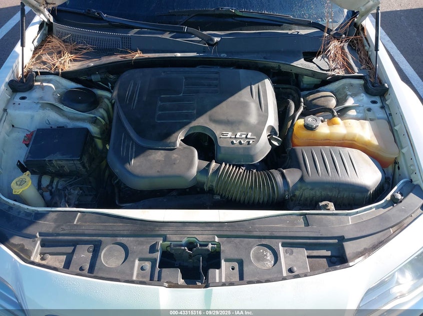 2014 CHRYSLER 300 - 2C3CCAAG6EH127655