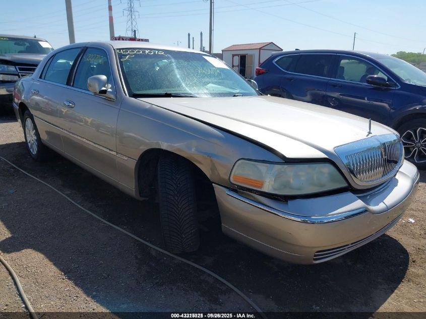 2003 Lincoln Town Car Executive VIN: 1LNHM81W93Y630836 Lot: 43315325