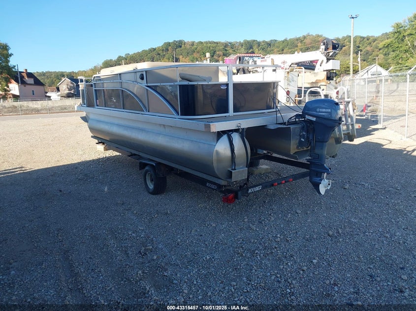 2013 BENNINGTON 20SFX PONTOON auction photo 3