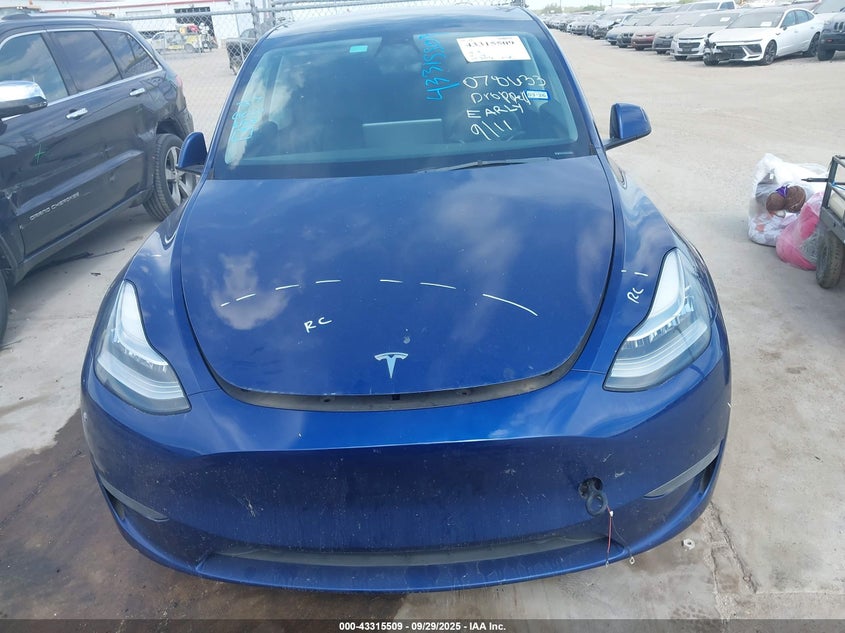 2023 Tesla Model Y Awd/Long Range Dual Motor All-Wheel Drive VIN: 7SAYGDEE1PA078633 Lot: 43315509