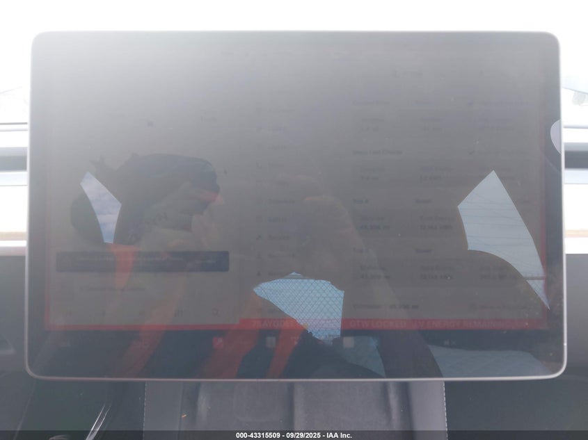 2023 Tesla Model Y Awd/Long Range Dual Motor All-Wheel Drive VIN: 7SAYGDEE1PA078633 Lot: 43315509