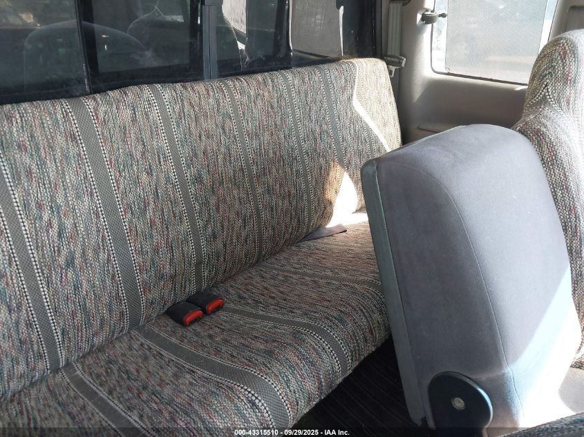 1995 Dodge Ram 1500 VIN: 3B7HC13Y7SM123635 Lot: 43315510