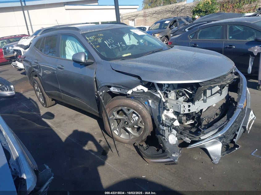 CHEVROLET TRAX FWD LT