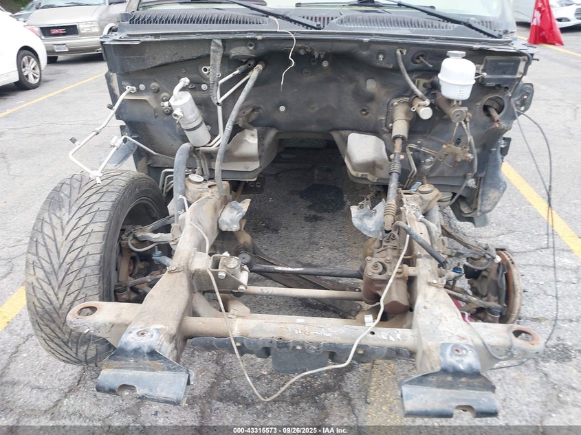 2005 Chevrolet Tahoe Lt VIN: 1GNEC13T85R100074 Lot: 43315573