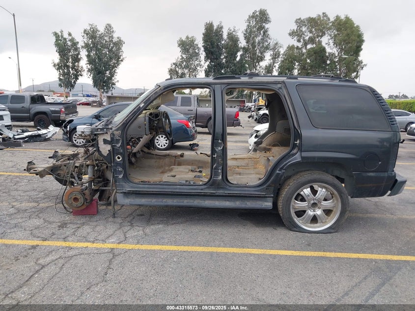 2005 Chevrolet Tahoe Lt VIN: 1GNEC13T85R100074 Lot: 43315573
