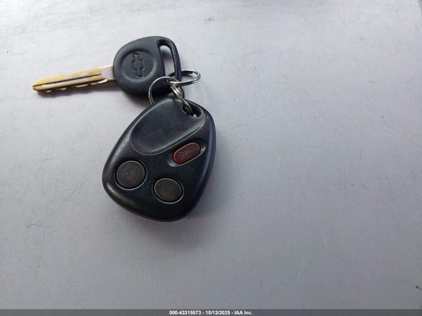 2005 Chevrolet Tahoe Lt VIN: 1GNEC13T85R100074 Lot: 43315573