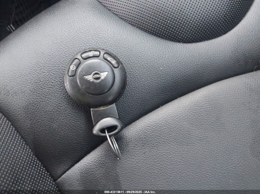 2013 Mini Hardtop Cooper S VIN: WMWSV3C58DT393637 Lot: 43315611