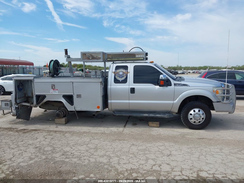2013 Ford F-350 Chassis Xlt VIN: 1FD8X3H64DEA18370 Lot: 43315771