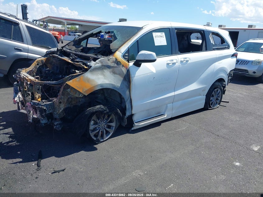 2022 TOYOTA SIENNA LE - 5TDKSKFC6NS071448