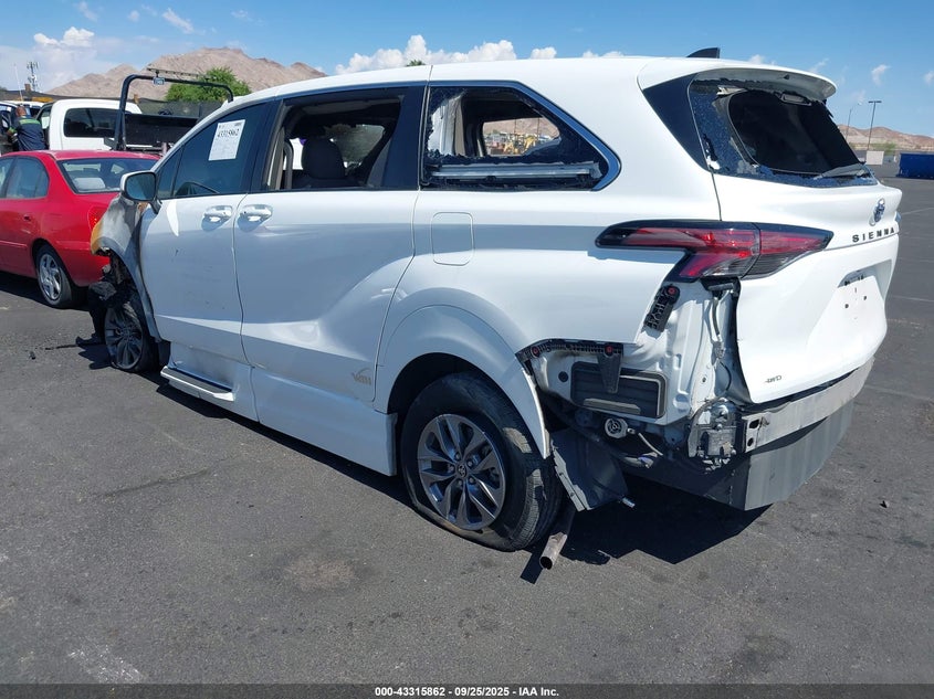 2022 TOYOTA SIENNA LE - 5TDKSKFC6NS071448