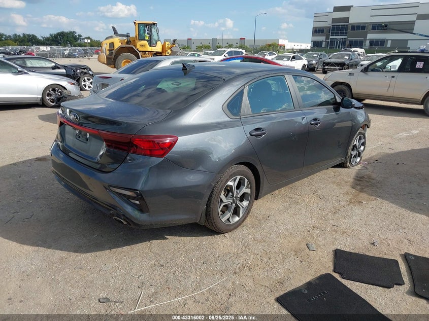 3KPF24AD5ME265202 2021 KIA FORTE photo no. 4