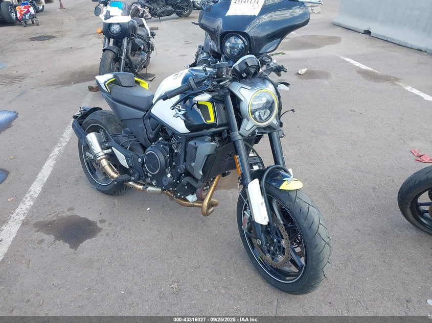 LCEPEWL17N6005434 2022 Cf Moto 700 Cl-X auction photo 1