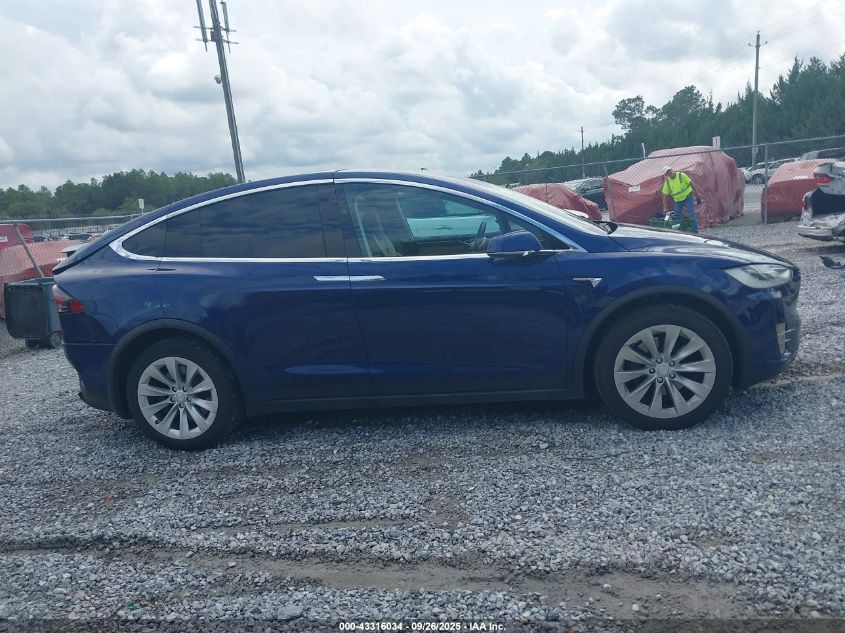 2017 Tesla Model X 100D/75D/90D VIN: 5YJXCDE28HF052237 Lot: 43316034