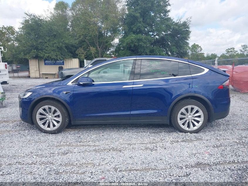 2017 Tesla Model X 100D/75D/90D VIN: 5YJXCDE28HF052237 Lot: 43316034