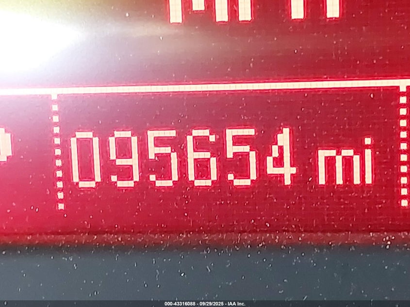 2018 Buick Cascada Premium VIN: W04WH3N54JG092032 Lot: 43316088