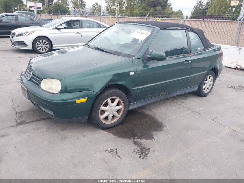 VOLKSWAGEN CABRIO 2001 3VWCC21V81M807369 Photo 2