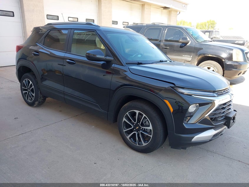CHEVROLET TRAILBLAZER AWD LT