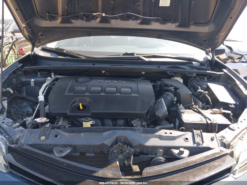 2018 TOYOTA COROLLA LE - 5YFBURHE7JP747040