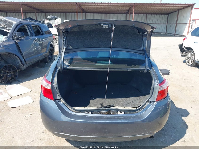 2018 TOYOTA COROLLA LE - 5YFBURHE7JP747040