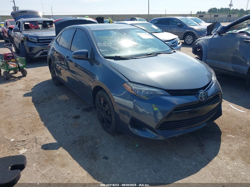 2018 TOYOTA COROLLA LE - 5YFBURHE7JP747040