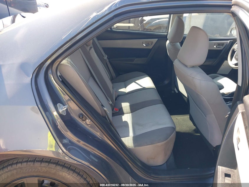 2018 TOYOTA COROLLA LE - 5YFBURHE7JP747040