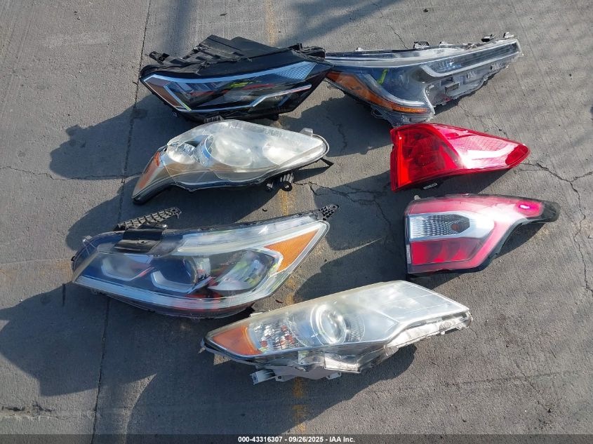 2012 Toyota Prius C Four VIN: JTDKDTB33C1010073 Lot: 43316307