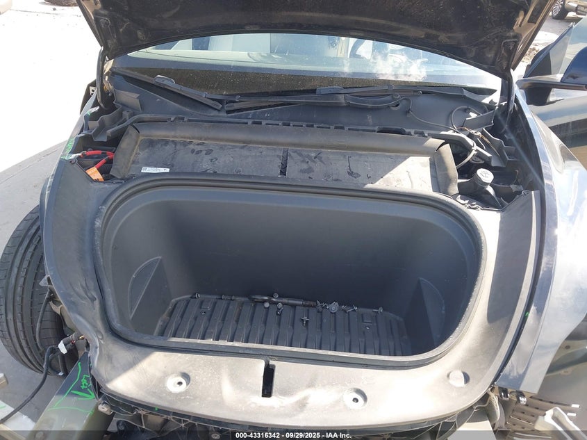 2021 Tesla Model Y Long Range Dual Motor All-Wheel Drive VIN: 5YJYGDEE1MF253054 Lot: 43316342