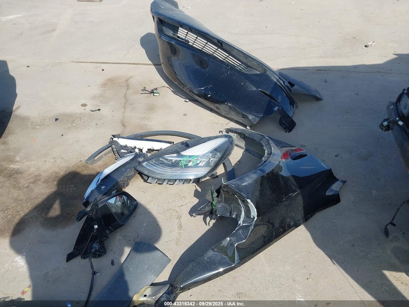 2021 Tesla Model Y Long Range Dual Motor All-Wheel Drive VIN: 5YJYGDEE1MF253054 Lot: 43316342