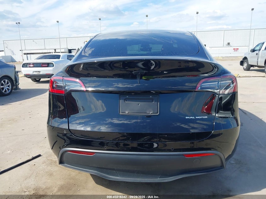 2021 Tesla Model Y Long Range Dual Motor All-Wheel Drive VIN: 5YJYGDEE1MF253054 Lot: 43316342