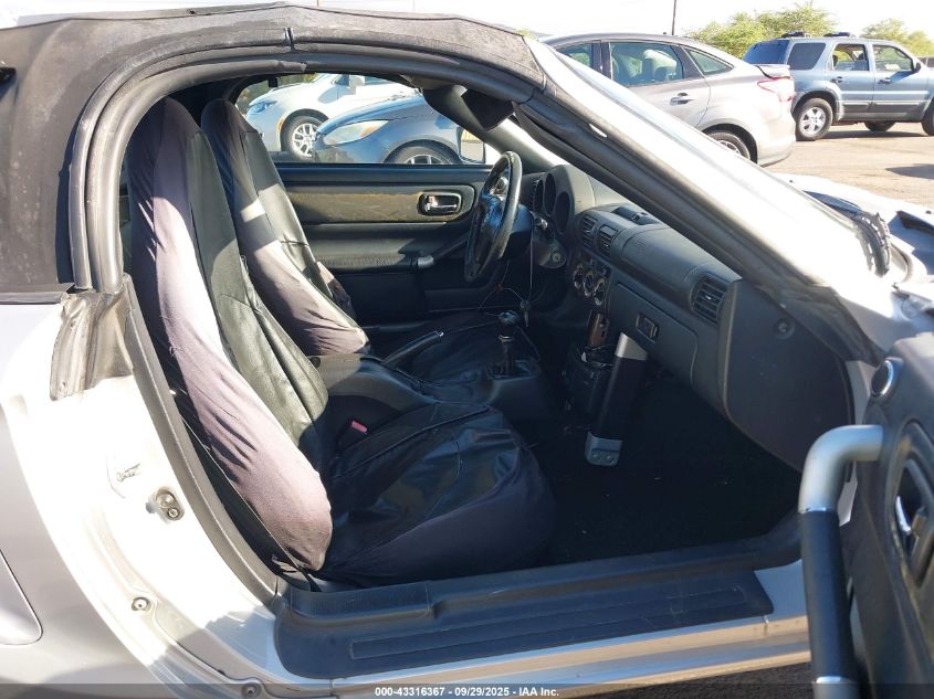 JTDFR320130056905 2003 TOYOTA MR2 photo no. 5