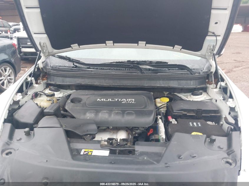 2014 Jeep Cherokee Latitude VIN: 1C4PJLCB5EW323734 Lot: 43316379