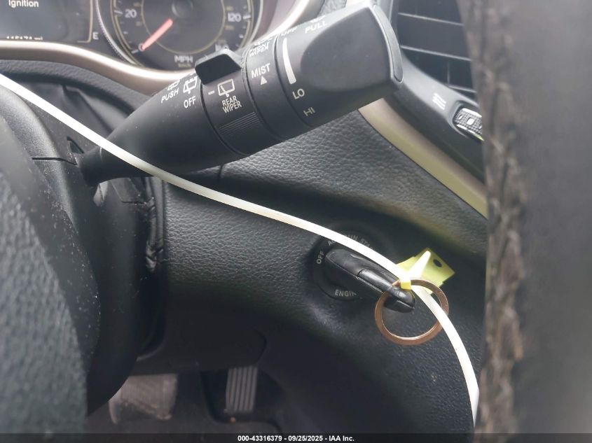 2014 Jeep Cherokee Latitude VIN: 1C4PJLCB5EW323734 Lot: 43316379