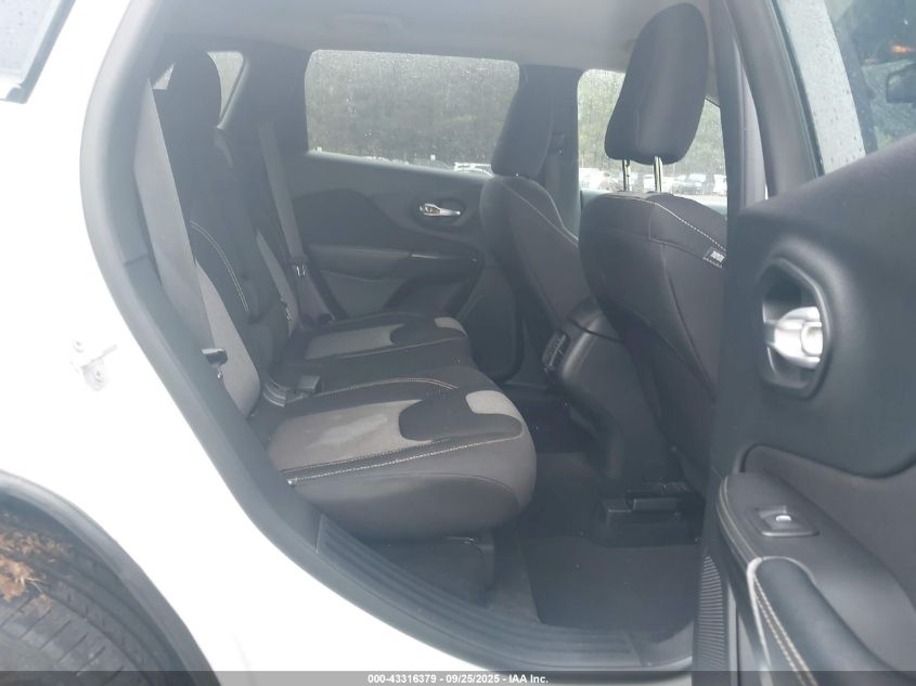 2014 Jeep Cherokee Latitude VIN: 1C4PJLCB5EW323734 Lot: 43316379