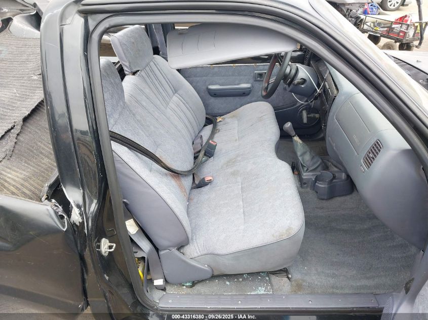 2000 Toyota Tacoma VIN: 4TANL42N3YZ648481 Lot: 43316380